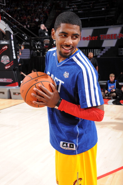 沙特联-利雅得胜利2-0麦加统一升第三 C罗破门+让点马内点射.